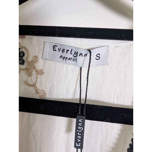 NWT Everlynn White Embroidered Viscose Maxi Dress Boho Resort Medium Folk Art - Picture 12 of 14